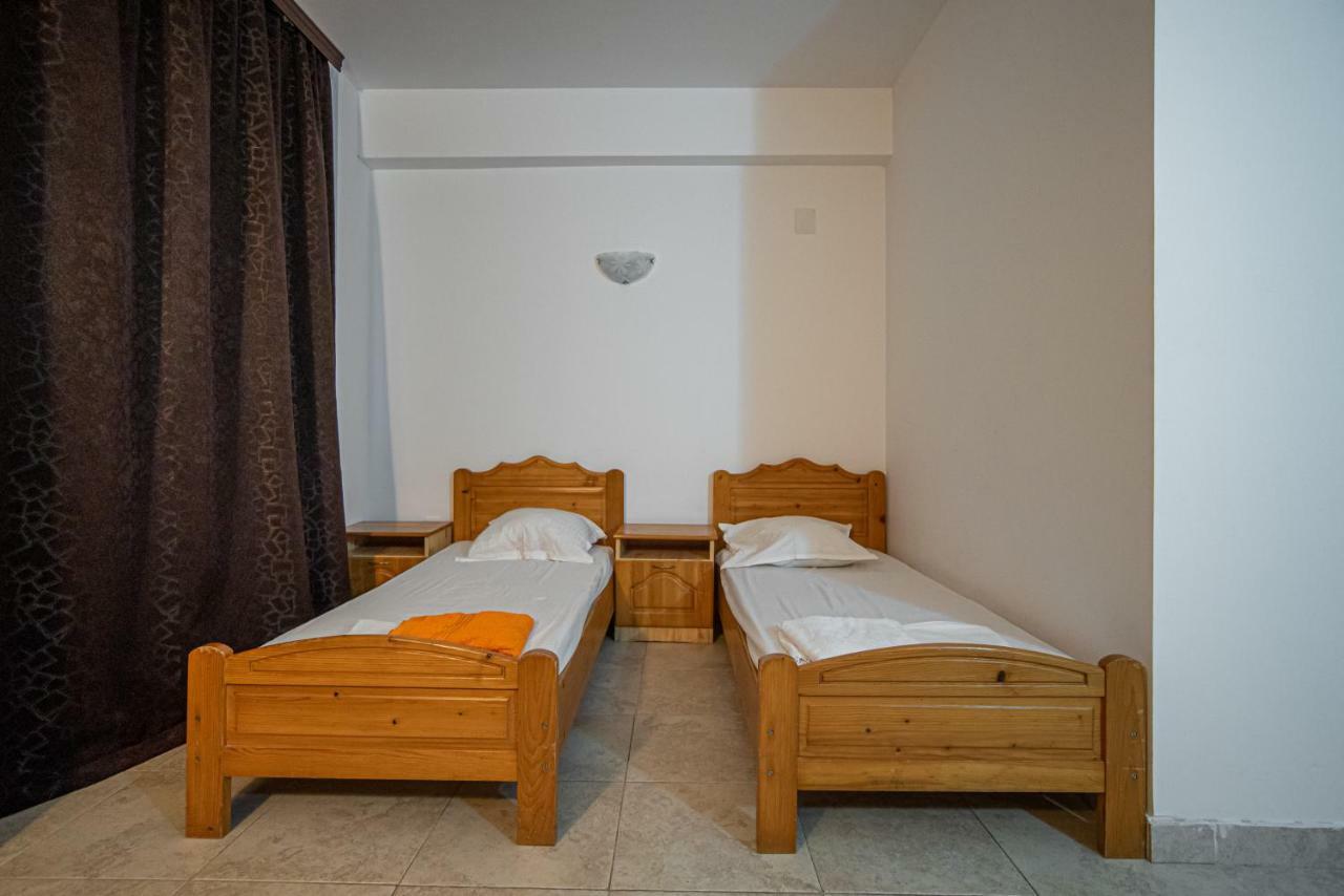 Hotel La Papu Si Maia à Eforie Sud  Extérieur photo